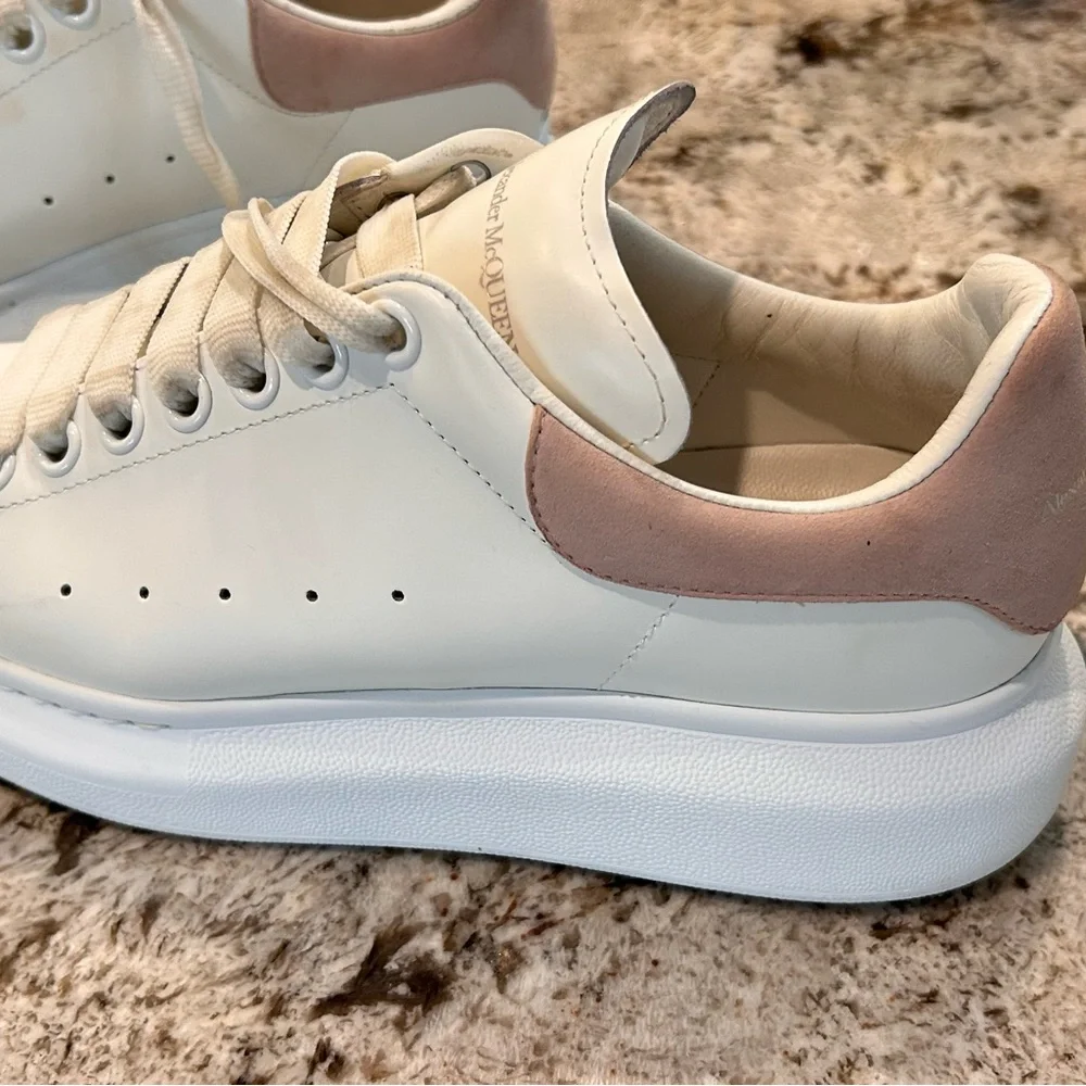 Alexander McQueen Oversized  Women's Sneakers, White/Patchouli, Size 9.5 US - Picture 5 of 13